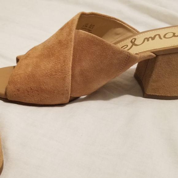 Heels - Picture 3 of 3